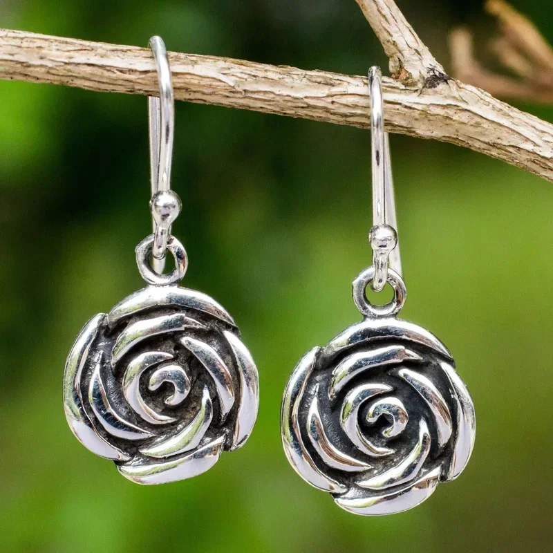 2025 New Elegant Retro Rose Bl - Women'S Accessories New Look ulasan dan harga